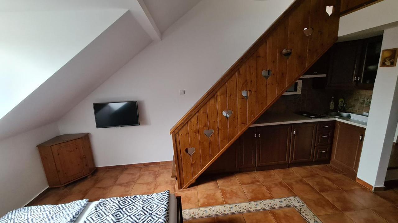 Gyulai Fuerdoe Apartman Buitenkant foto