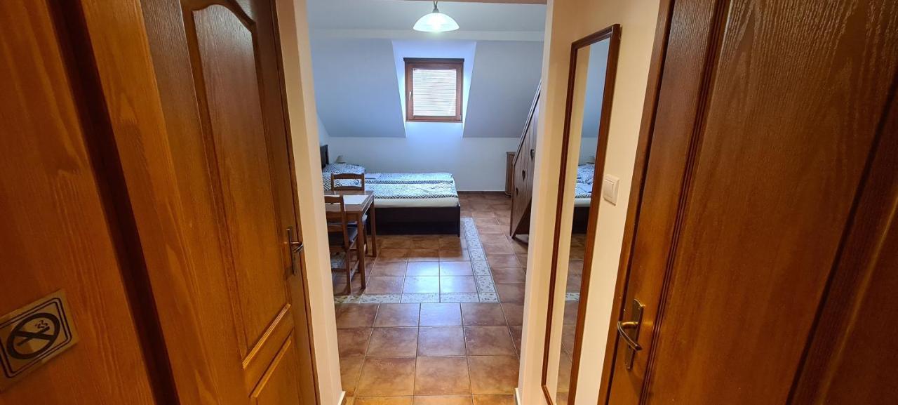 Gyulai Fuerdoe Apartman Buitenkant foto