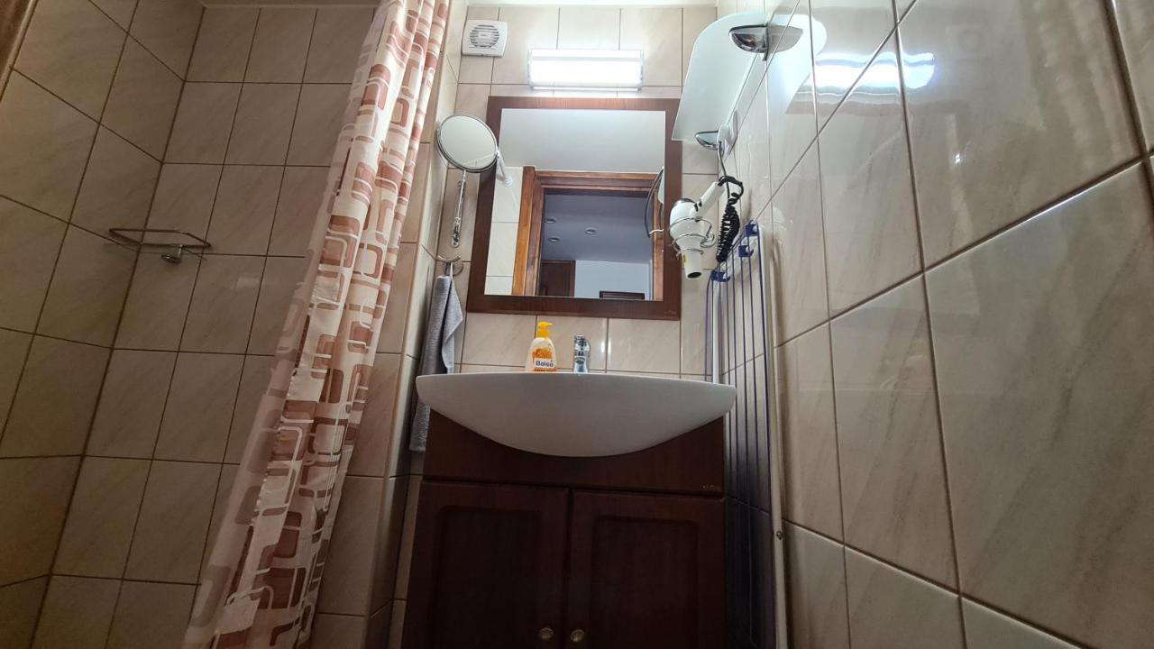 Gyulai Fuerdoe Apartman Buitenkant foto